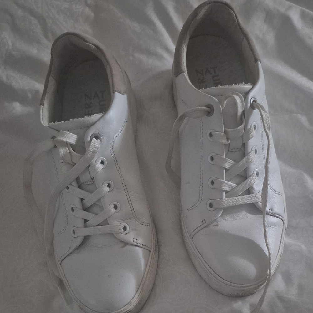 Naturalizer Classic White Lace-Up Sneakers